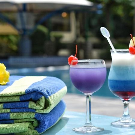 Prime Plaza Hotel Purwakarta Cikampek Bagian luar foto